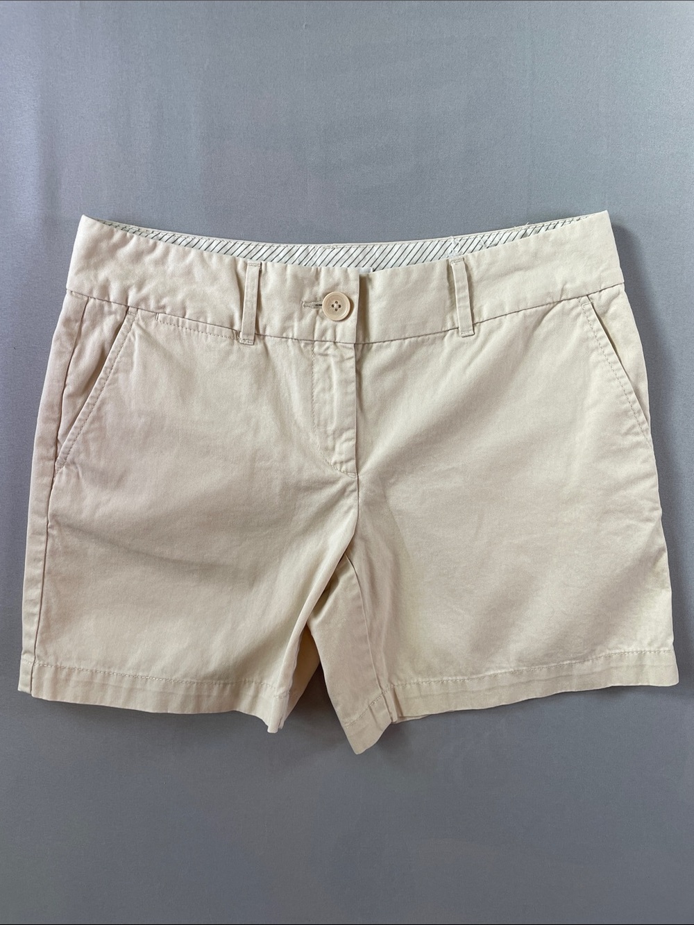LOFT 100% Cotton Mid Rise Tan Riviera Shorts 5 1/2” Size 2